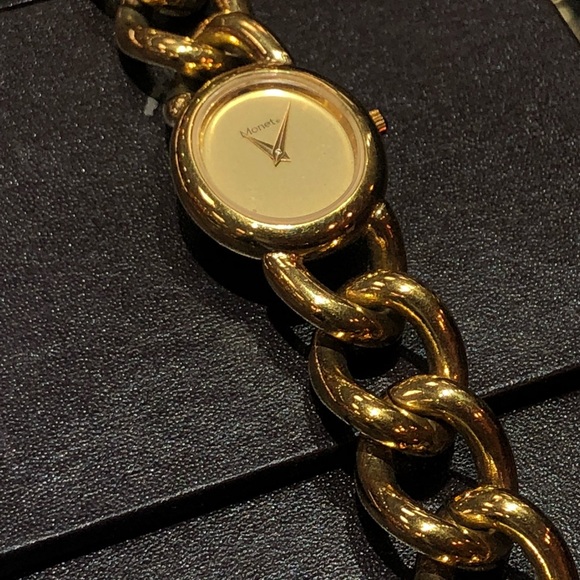 Trendy in Style Monet Gold Chain Link Watch - Picture 4 of 5